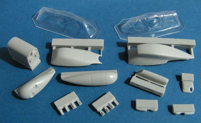 Spitfire PR Mk. III,IV,VII  + vacu canopies + decal sheet