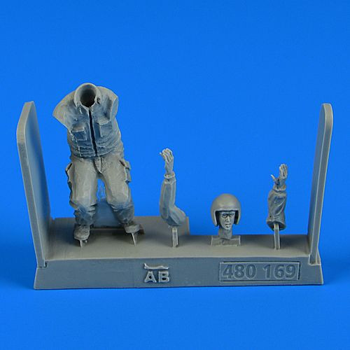 480169  Warsaw Pact Aircraft Mechanic - part 5