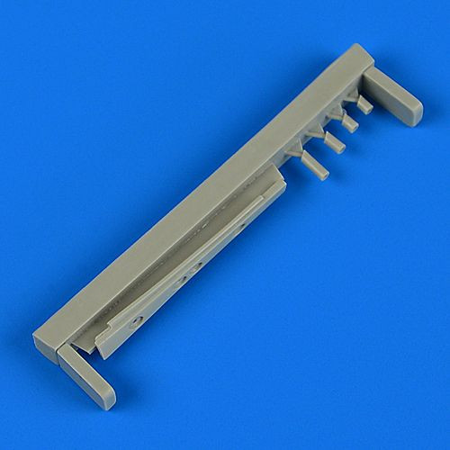 QB32204 Bucker Bu 131 выхлопные патрубки