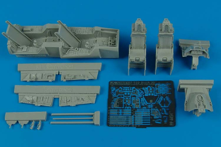4454  F-16D Fighting Falcon Block 30 cockpit set