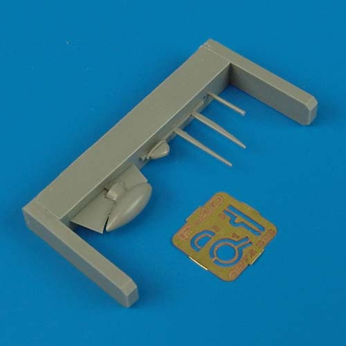 QB72303  P-40 Warhawk pitot tube & antenna