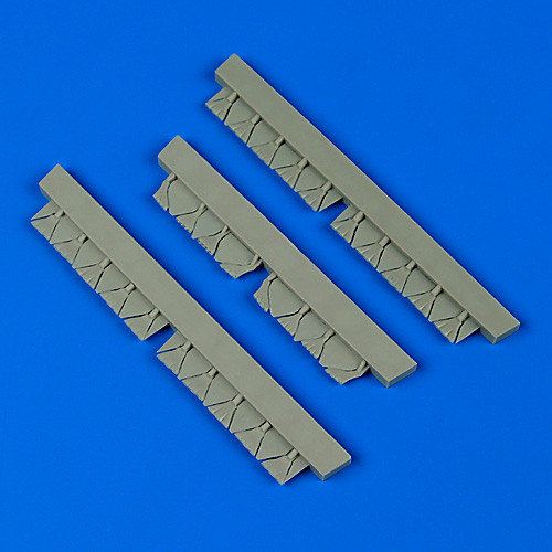 QB72504  Fw 200 Condor exhaust