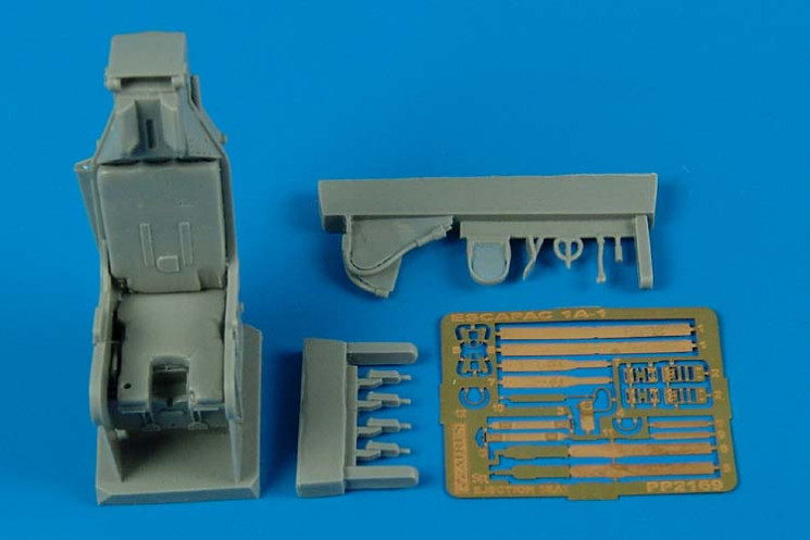 2169  ESCAPAC 1A-1 ejection seat - (for A-4 Skyhawk/A-7 Corsair II)