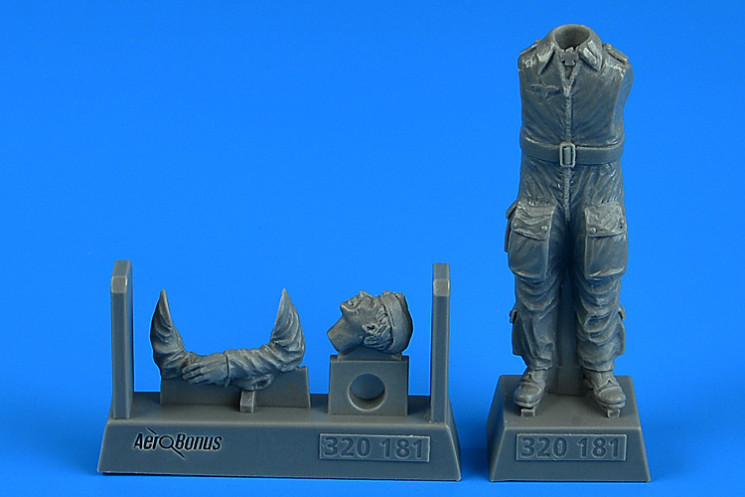 QB320181 Німецький льотчик Люфтваффе Другої світової війни 1/32