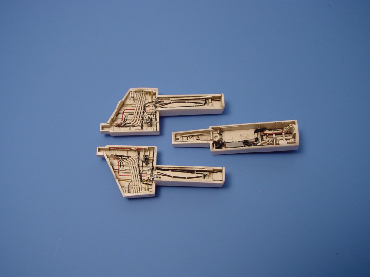 4112  A-4 Skyhawk wheel bays