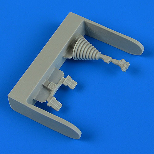QB48722  Su-25K Frogfoot control lever and pedals