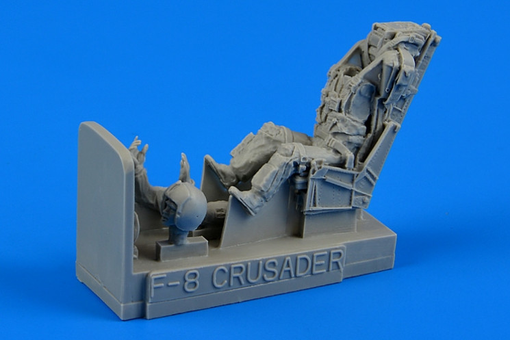 480075  US Navy Fighter Pilot with ejection seat for F-8E/H/J/K Crusader