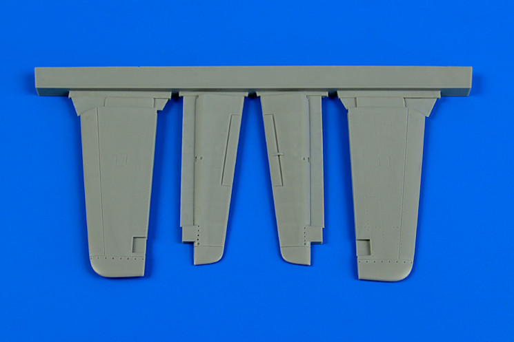 4662  P-51B/C Mustang control surfaces