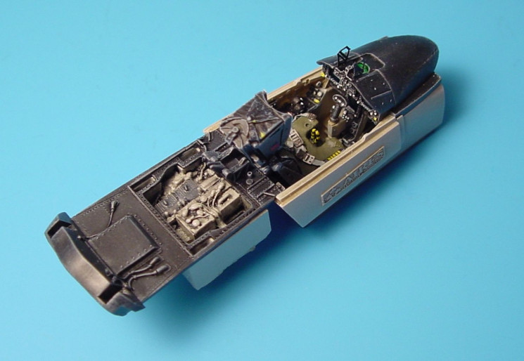 4230  F/A-18A Hornet cockpit set