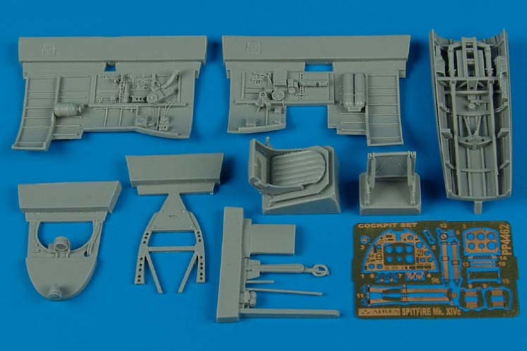 4462  Spitfire Mk.XIVc cockpit set