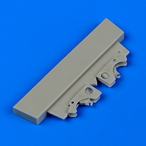 QB72511  Fw 190A ribs with brace locks
