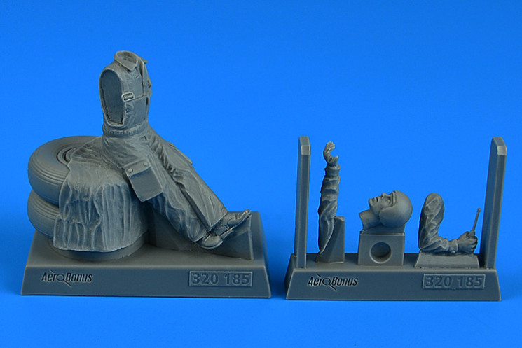 320185 Авіамеханік D Варшавського договору  1/32