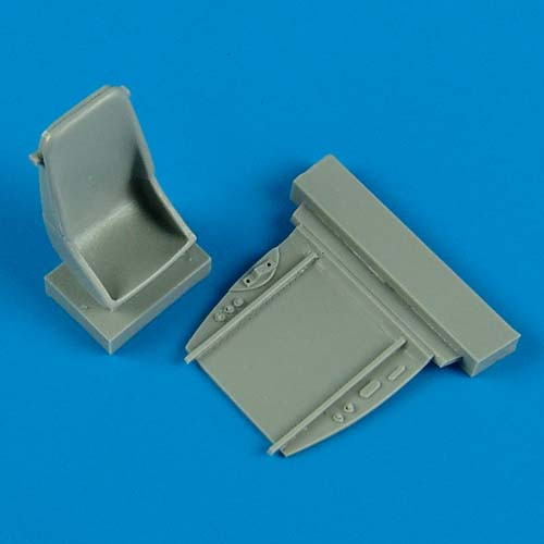 QB48525  Bf 109F - early seat conversion