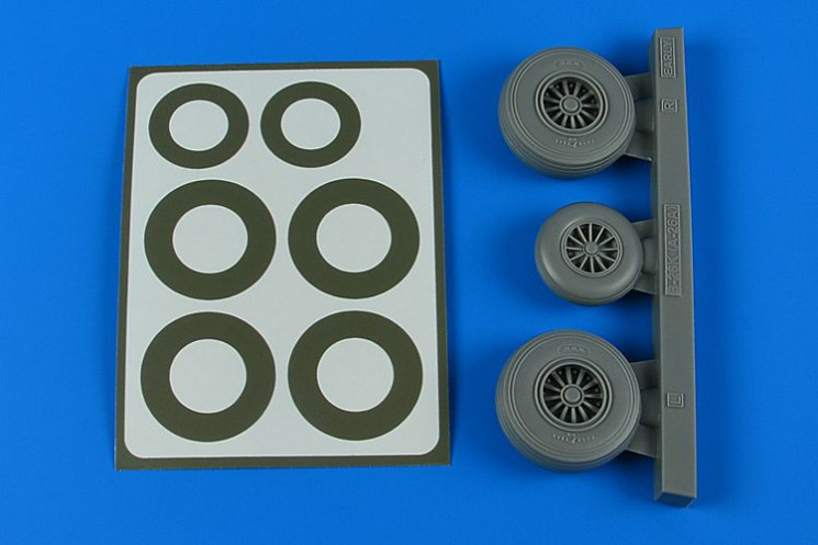 4858 B-26K Invader колёса и маски ранние