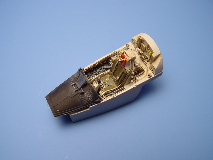 4117  A-7D Corsair II cockpit set