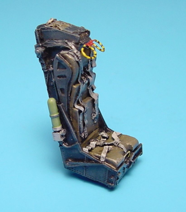 4233  M. B. Mk 4BS ejection seat - (for later F3H-2 Demon)
