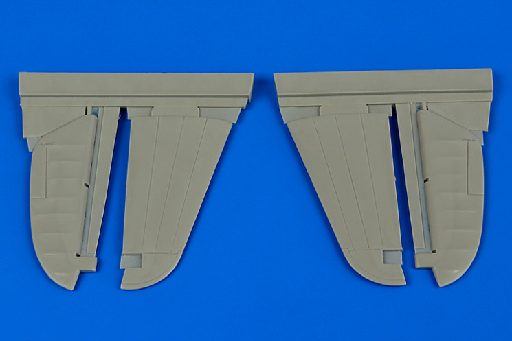 4665  P-40M/N Warhawk control surfaces