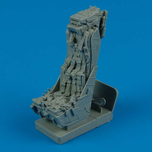 QB32082  BAE Lightning ejection seat with safety belts