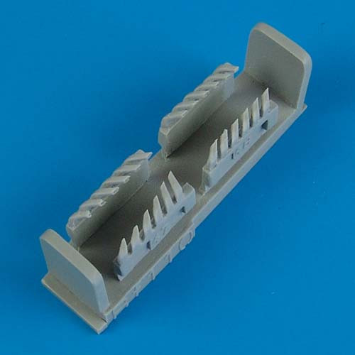 QB72313  Bf 110C/E exhaust