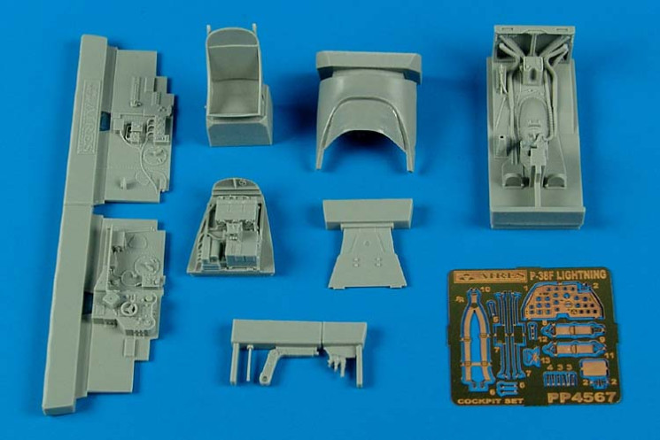 4567  P-38F Lightning cockpit set