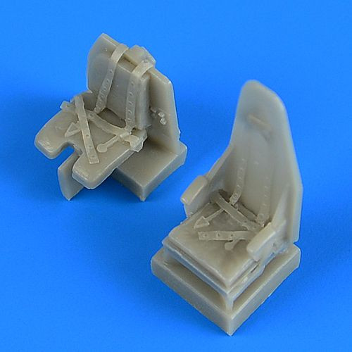 QB72550 Mosquito Кресло с ремнями безопастности
