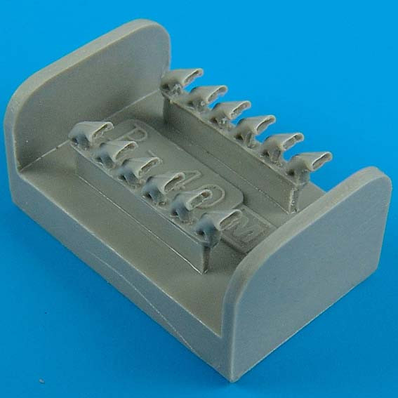 QB72096  P-40M/N exhaust