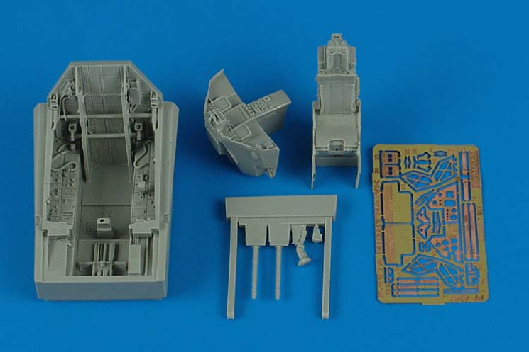 4367  F-117A Nighthawk cockpit set