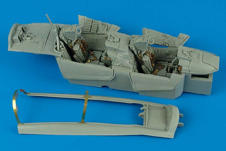2080  F-14B Tomcat cockpit set