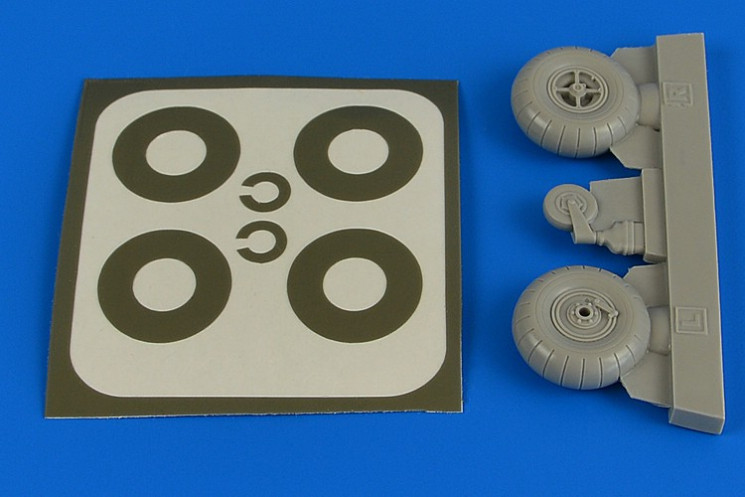 2218 Bucker Bu 131 колеса и маски к ним.
