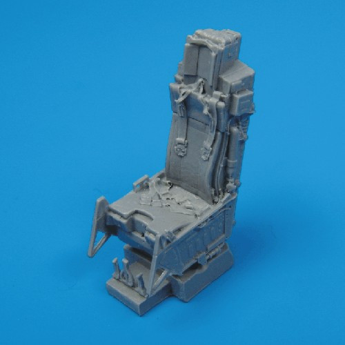 QB48002 F-16A/C Fighting Falcon ejection seat with safety belts