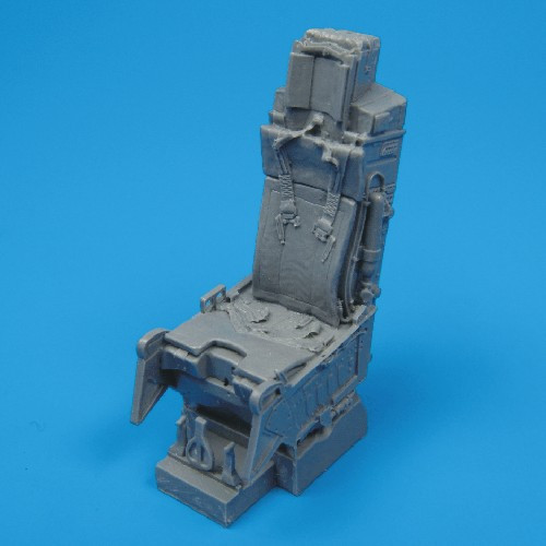QB48003 F-15A/C Eagle ejection seat with safety belts