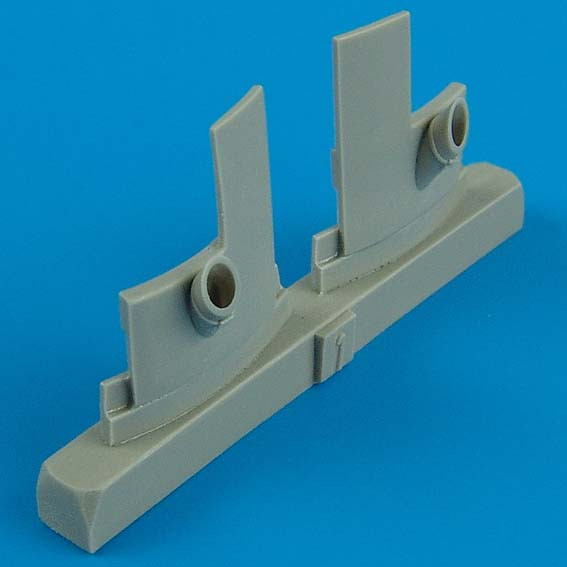 QB72102  TBM-1 Avenger exhaust