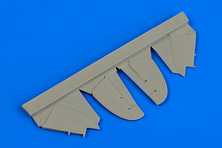 7332  Gloster Gladiator control surfaces