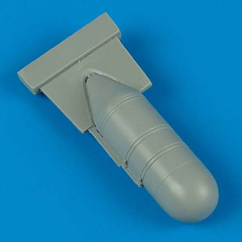 QB48123  AN/APS-4 radar pod
