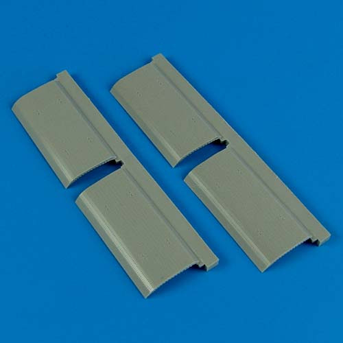 QB72321  B-24 Liberator bomb bay doors