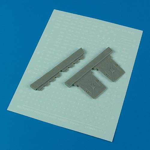 QB48435  F-14 Tomcat air intake covers
