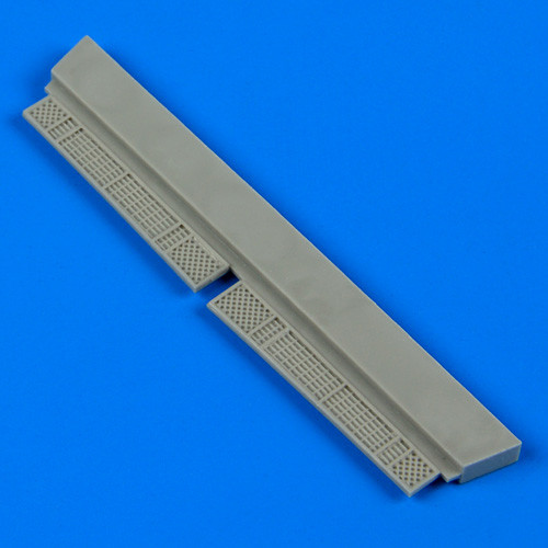 QB72425  Mosquito oil radiators