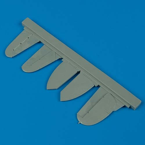 QB72225  Spitfire Mk. I/V control surfaces