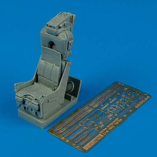 2089  M.B. Mk F7 ejection seat - (for F-8 Crusader)