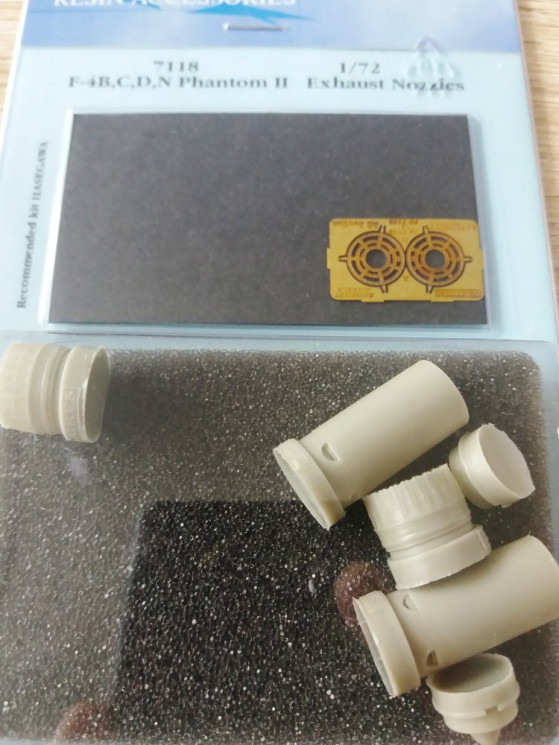 7118  F-4B, C, D, N Phantom II exhaust nozzles