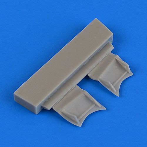 QB72527  F4F-4 Wildcat undercarriage covers