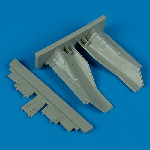 QB48339  Tornado undercarriage covers