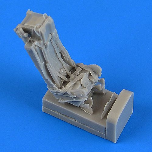 QB72528  Swift FR.5 ejection seat with safety belts