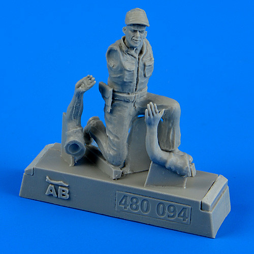 480094  U.S.A.F. Maintenance crew - Farm Gate operation Vietnam War