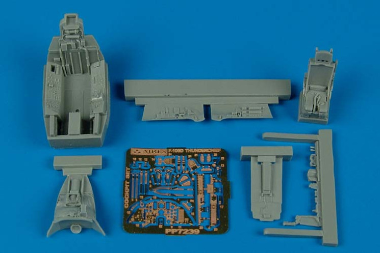 7239  F-105D Thunderchief cockpit set