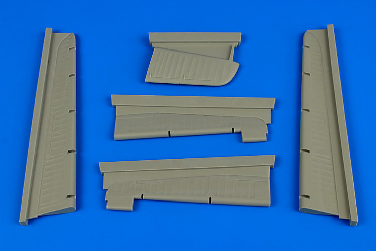 7339  Fw 200 Condor control surfaces