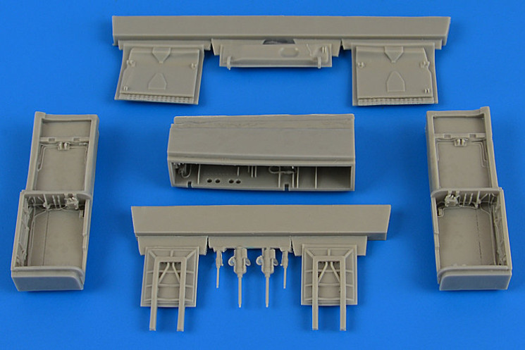 4682  T-38A/C Talon wheel bay