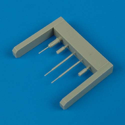QB48341  MC.200 Saetta pitote tubes & antennas