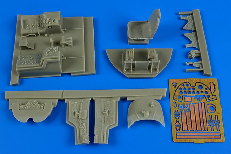 2194  A-1D (AD-4) Skyraider cockpit set