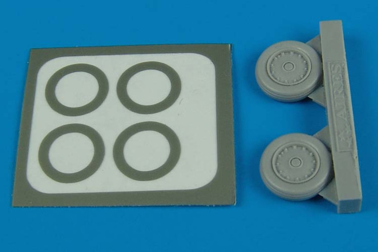 7243  F-8 Crusader wheels & paint masks